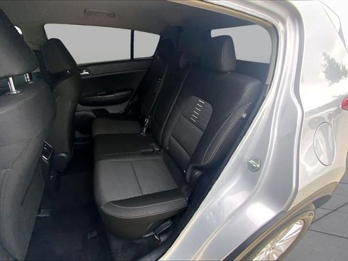Used 2018 Kia Sportage LX FWD image 21