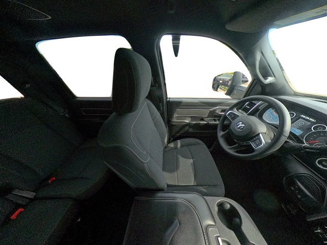 Used 2026 RAM 2500 Big Horn AWD/4WD image 40
