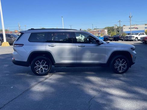 New 2025 Jeep Grand Cherokee L Limited image 9