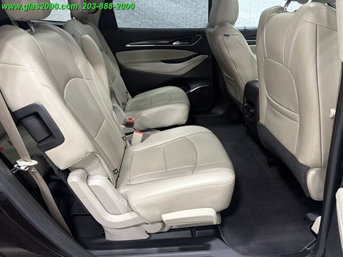 Used 2018 Buick Enclave Premium w/ Experience Buick Package AWD/4WD image 10