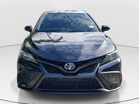 Used 2024 Toyota Camry SE w/ Convenience Package FWD image 2