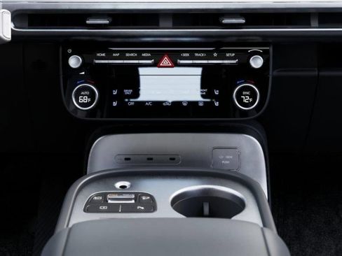 New 2026 Hyundai Ioniq 9 Limited w/ Tow & Go Package image 16