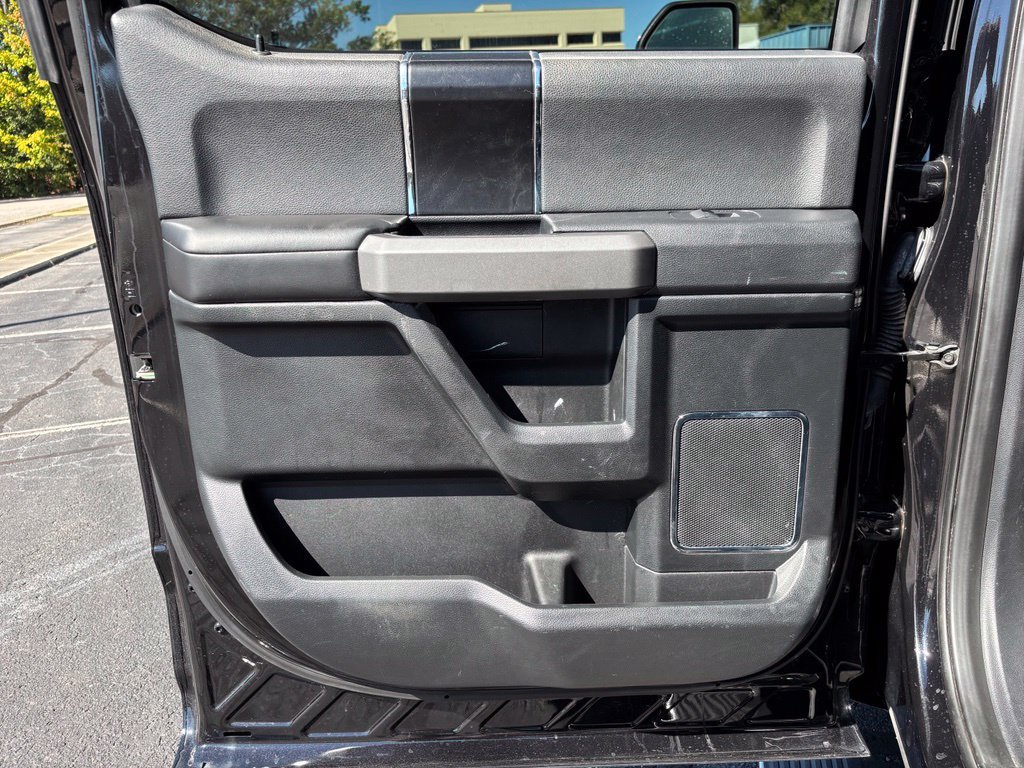 Used 2019 Ford F150 Platinum w/ Equipment Group 701A Luxury AWD/4WD image 20