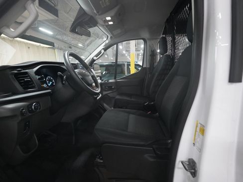 Used 2024 Ford Transit 250 Low Roof AWD w/ Exterior Upgrade Package image 7