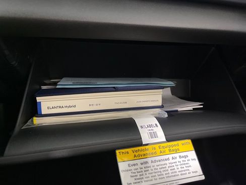 New 2026 Hyundai Elantra Limited w/ Cargo Package image 27