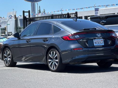 Used 2024 Honda Civic EX-L image 7