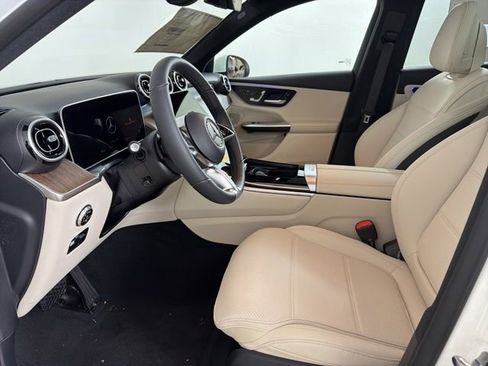 New 2026 Mercedes-Benz GLC 300 4MATIC image 11