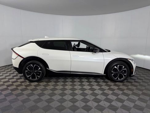 Used 2024 Kia EV6 Wind w/ Wind Technology Package AWD/4WD image 5