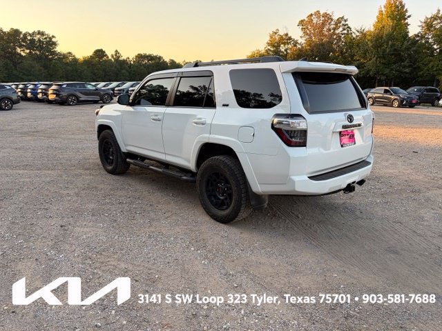 Used 2021 Toyota 4Runner SR5 Premium w/ Moonroof Package AWD/4WD image 5