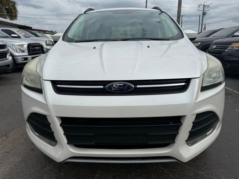 Used 2014 Ford Escape SE w/ Equipment Group 201A FWD image 3