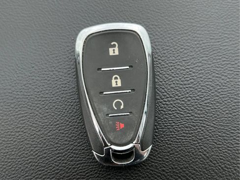 Used 2020 Chevrolet Trax LT w/ Driver Confidence Package FWD image 40