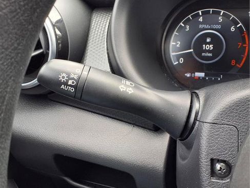 Certified 2021 Nissan Kicks SV FWD image 22