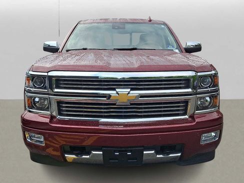 Used 2015 Chevrolet Silverado 1500 High Country w/ High Country Premium Package AWD/4WD image 2