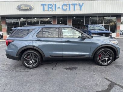 New 2026 Ford Explorer ST w/ Sun And Sound Package