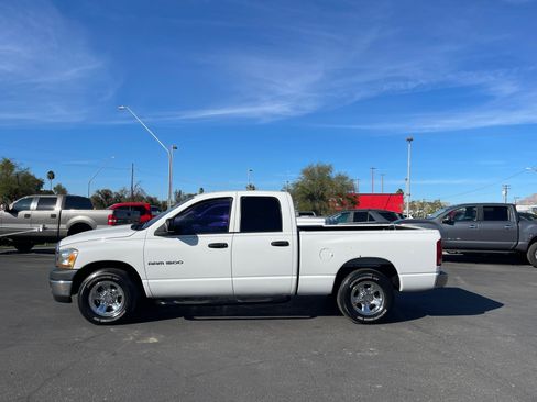 Used 2006 Dodge Ram 1500 Truck ST w/ V6 Value Group RWD image 2