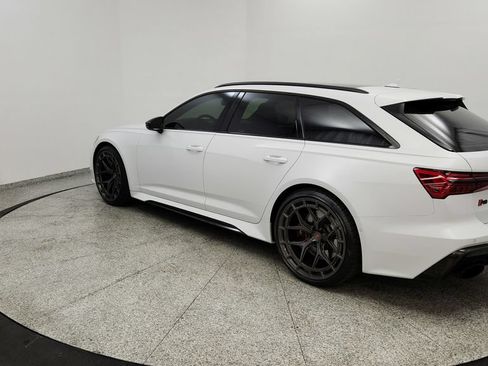 Used 2022 Audi RS 6 AWD/4WD image 3