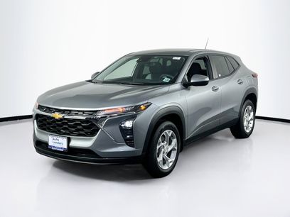 Used 2024 Chevrolet Trax LS w/ LS Convenience Package