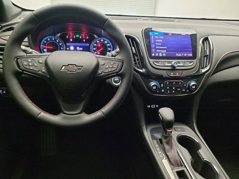 Used 2023 Chevrolet Equinox RS FWD image 22