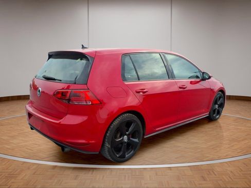 Used 2017 Volkswagen Golf 4-Door FWD image 6