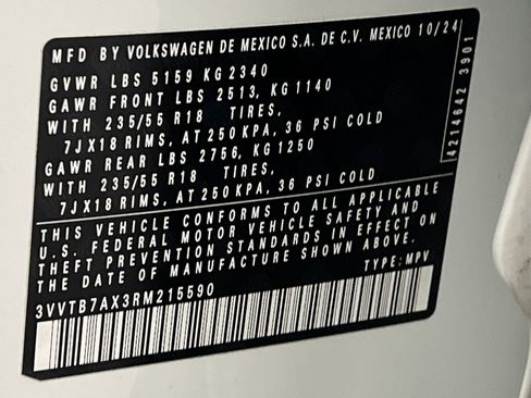 Used 2024 Volkswagen Tiguan Wolfsburg Edition image 76