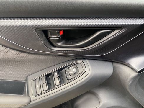 Used 2022 Subaru Crosstrek 2.5i Sport w/ Moonroof Package image 11