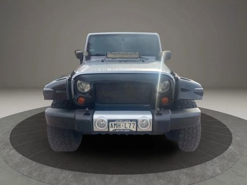 Used 2013 Jeep Wrangler Unlimited Sahara w/ Connectivity Group image 2