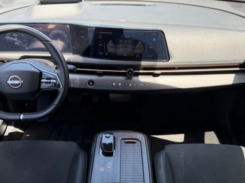 Used 2024 Nissan Ariya FWD image 10