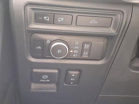 Used 2021 Ford F150 Lariat image 19