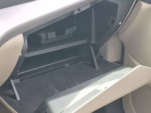 Used 2016 Ford Escape SE w/ Equipment Group 201A FWD image 17