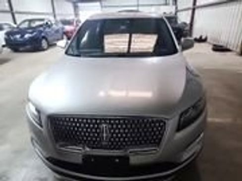 Used 2019 Lincoln MKC Premiere image 2