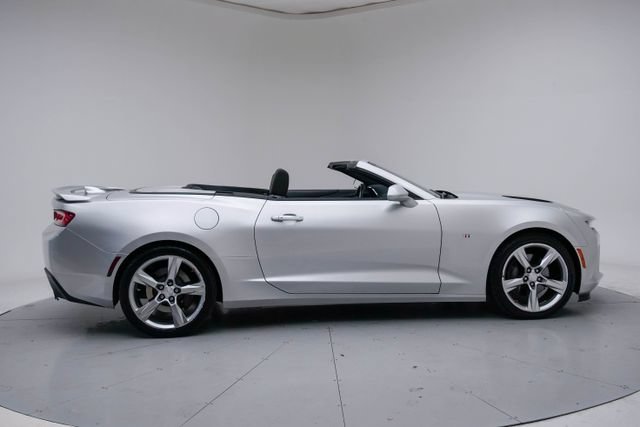 Used 2017 Chevrolet Camaro SS RWD image 8