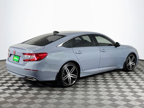Used 2022 Honda Accord Touring image 8