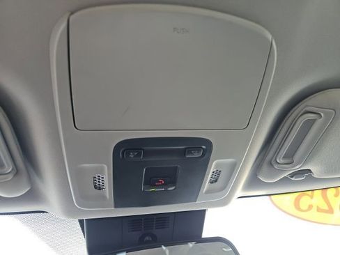 Used 2025 Toyota Camry LE image 40