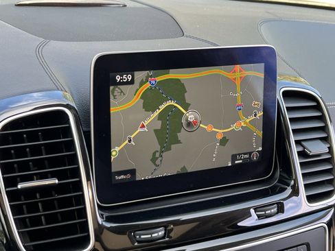 Used 2018 Mercedes-Benz GLE 43 AMG 4MATIC image 18