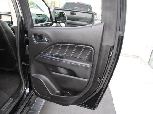 Used 2021 GMC Canyon Denali image 22