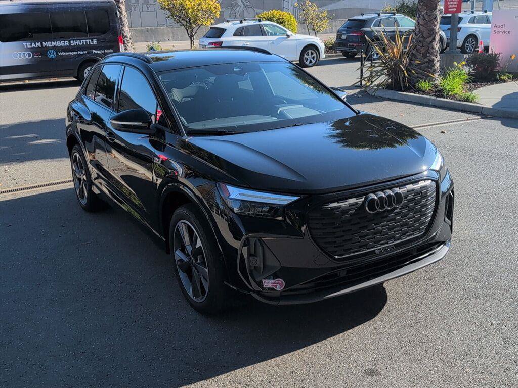 Used 2023 Audi Q4 e-tron Premium Plus AWD/4WD image 4