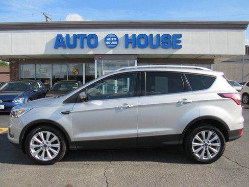 Used 2017 Ford Escape Titanium FWD image 16