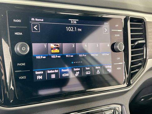 Used 2023 Volkswagen Atlas SE AWD/4WD image 14