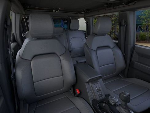 New 2026 Ford Bronco Outer Banks w/ Sasquatch Package image 10