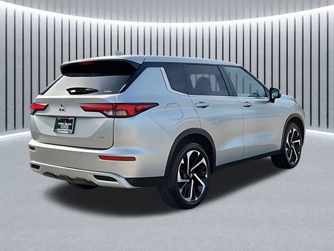 Used 2024 Mitsubishi Outlander SE AWD/4WD image 6
