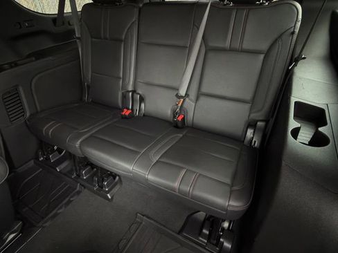 Used 2022 Chevrolet Suburban RST w/ Luxury Package RWD image 36