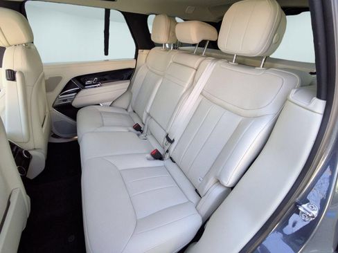 Used 2025 Land Rover Range Rover SE AWD/4WD image 25
