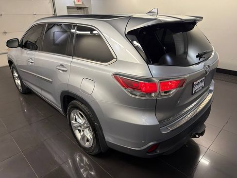 Used 2015 Toyota Highlander Limited AWD/4WD image 4