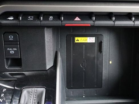 Used 2023 Toyota Tundra Limited image 11