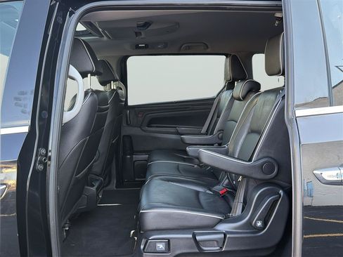 Used 2024 Honda Odyssey Elite image 18