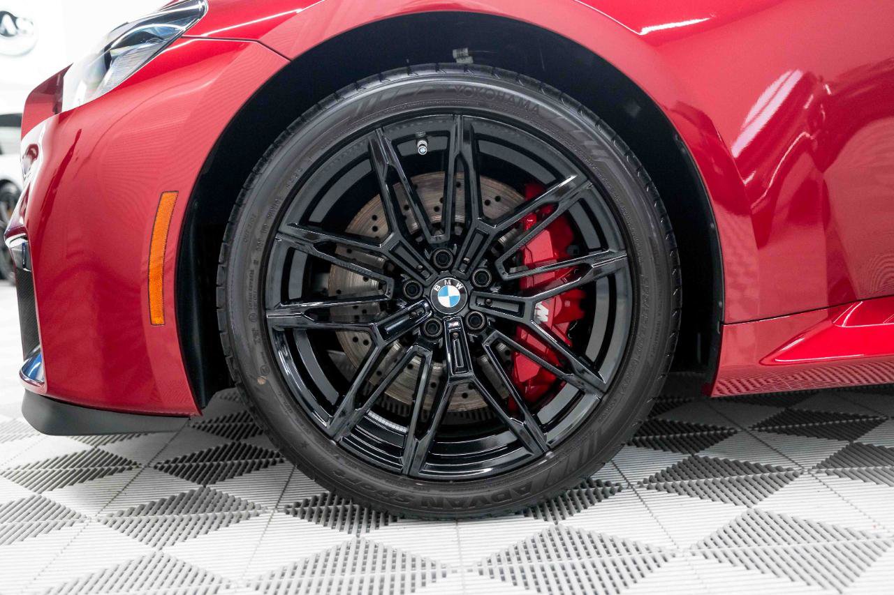 Used 2026 BMW M2 w/ Lighting Package RWD image 32