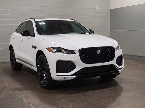 New 2026 Jaguar F-PACE R-Dynamic S image 11
