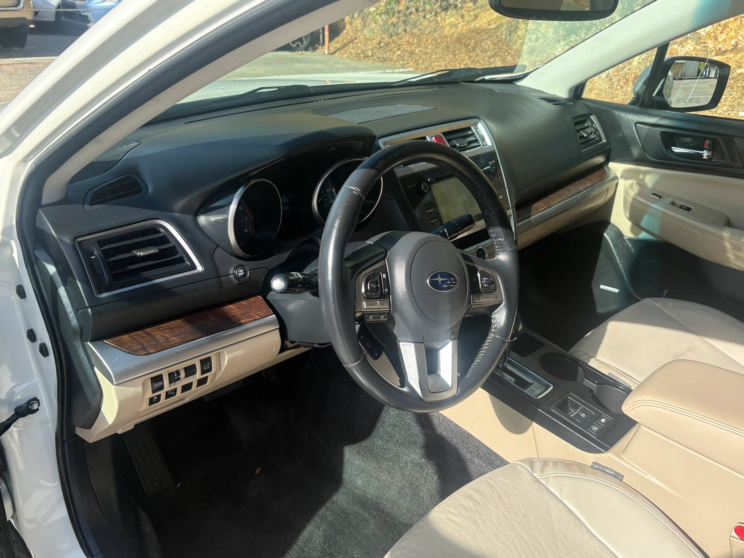 Used 2015 Subaru Outback 2.5i Limited w/ Protection Package #1 AWD/4WD image 12