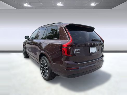New 2026 Volvo XC90 B6 Ultra w/ Protection Package AWD/4WD image 3