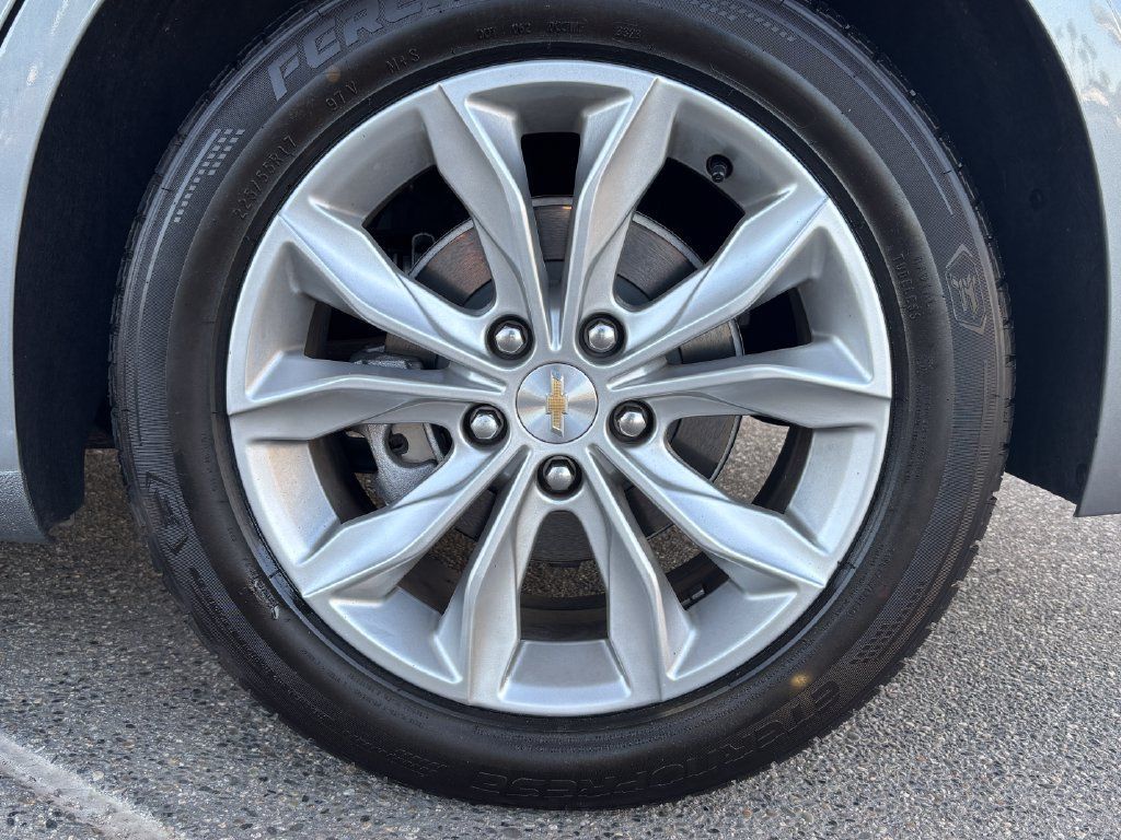 Used 2024 Chevrolet Malibu LT FWD image 30
